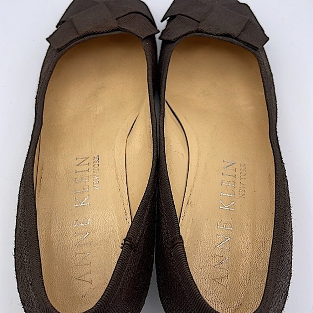 ANNE KLEIN NEW YORK | Brown Bow Tweed Kitten Heel Pumps | Sz 7M - Picture 9 of 15